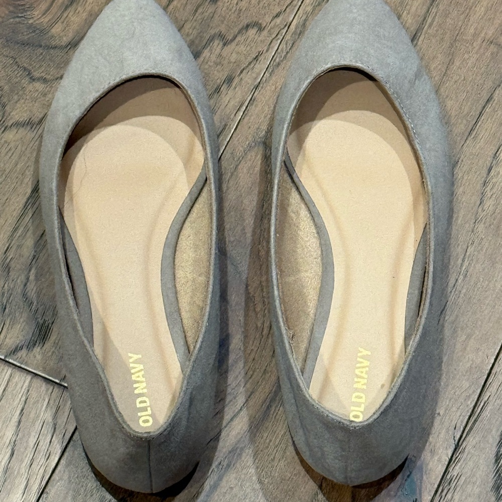 Old Navy Women's Beige‎ Flats Size 8